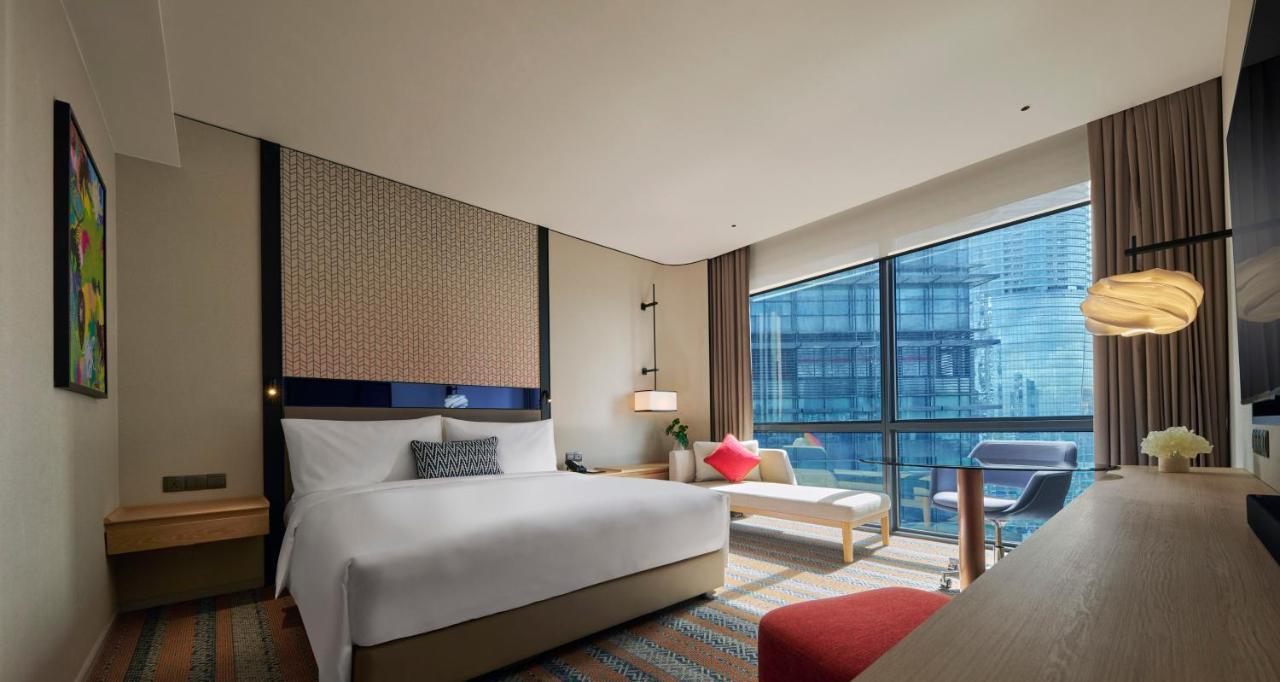 Amari Kuala Lumpur Hotel Exterior photo Deluxe Room
