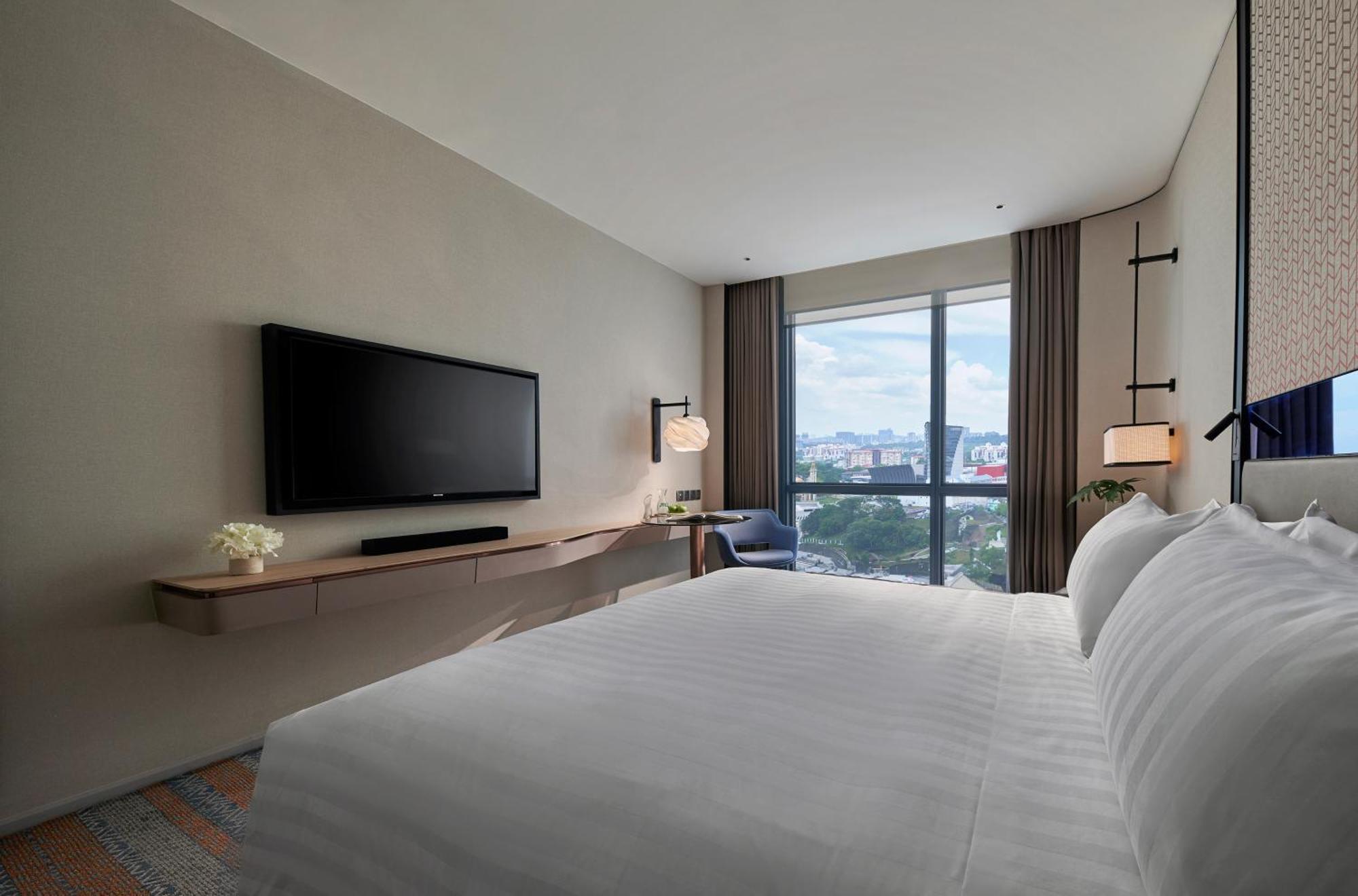 Amari Kuala Lumpur Hotel Exterior photo Deluxe Room
